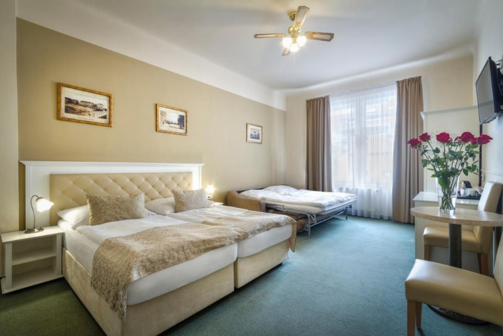 Room image 2